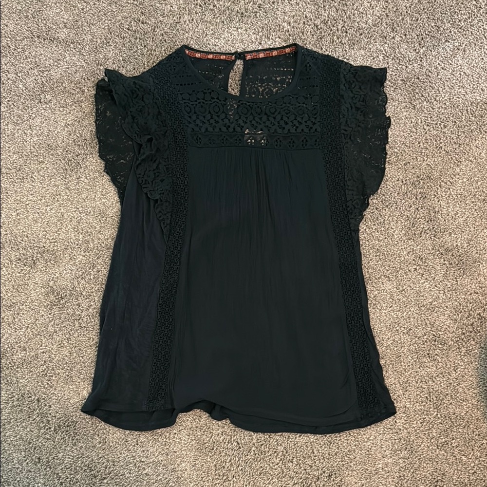 Knox Rose Black Ruffled Cap Sleeve Blouse